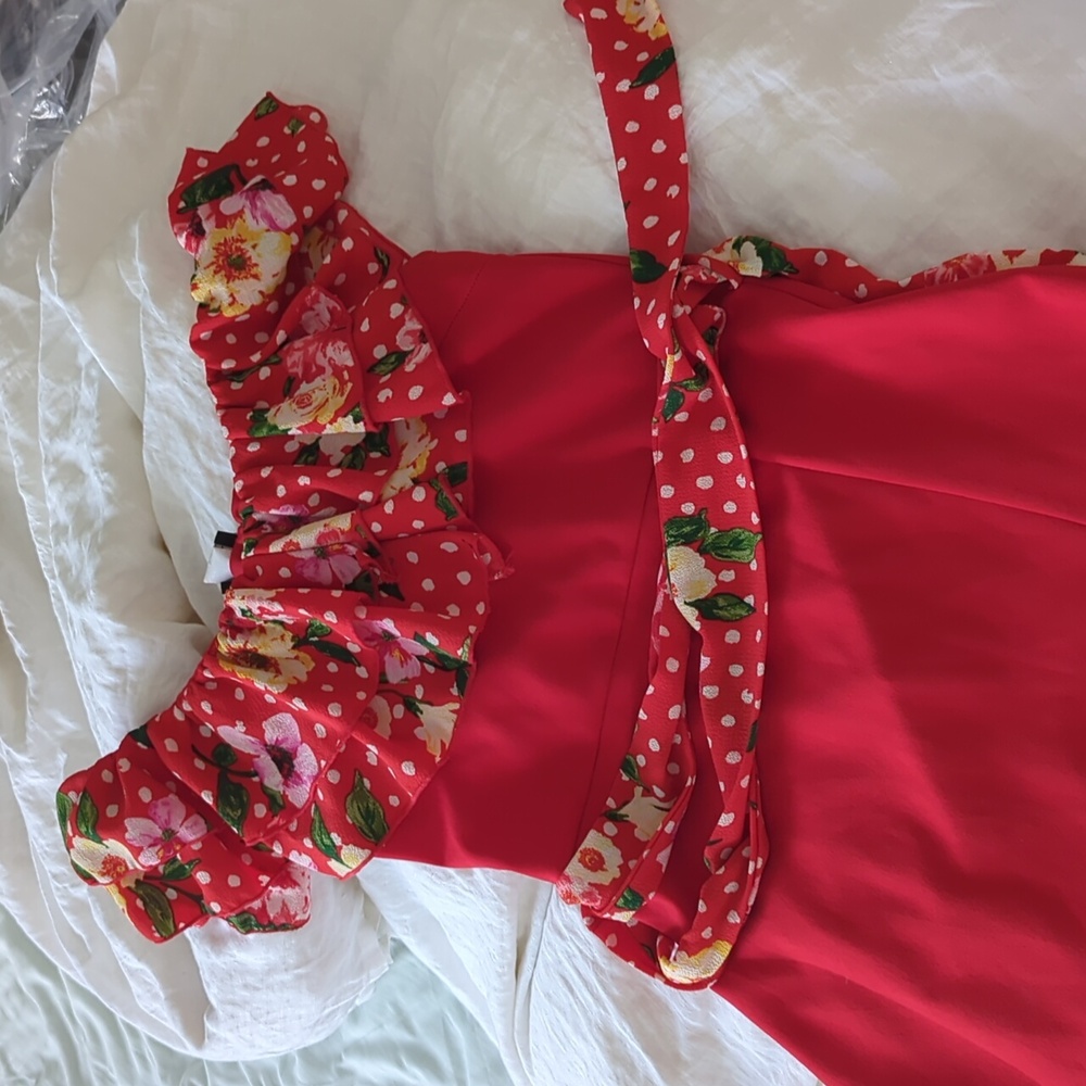 Kimcine polka dot red mini dress, off the shoulder. Size Large
